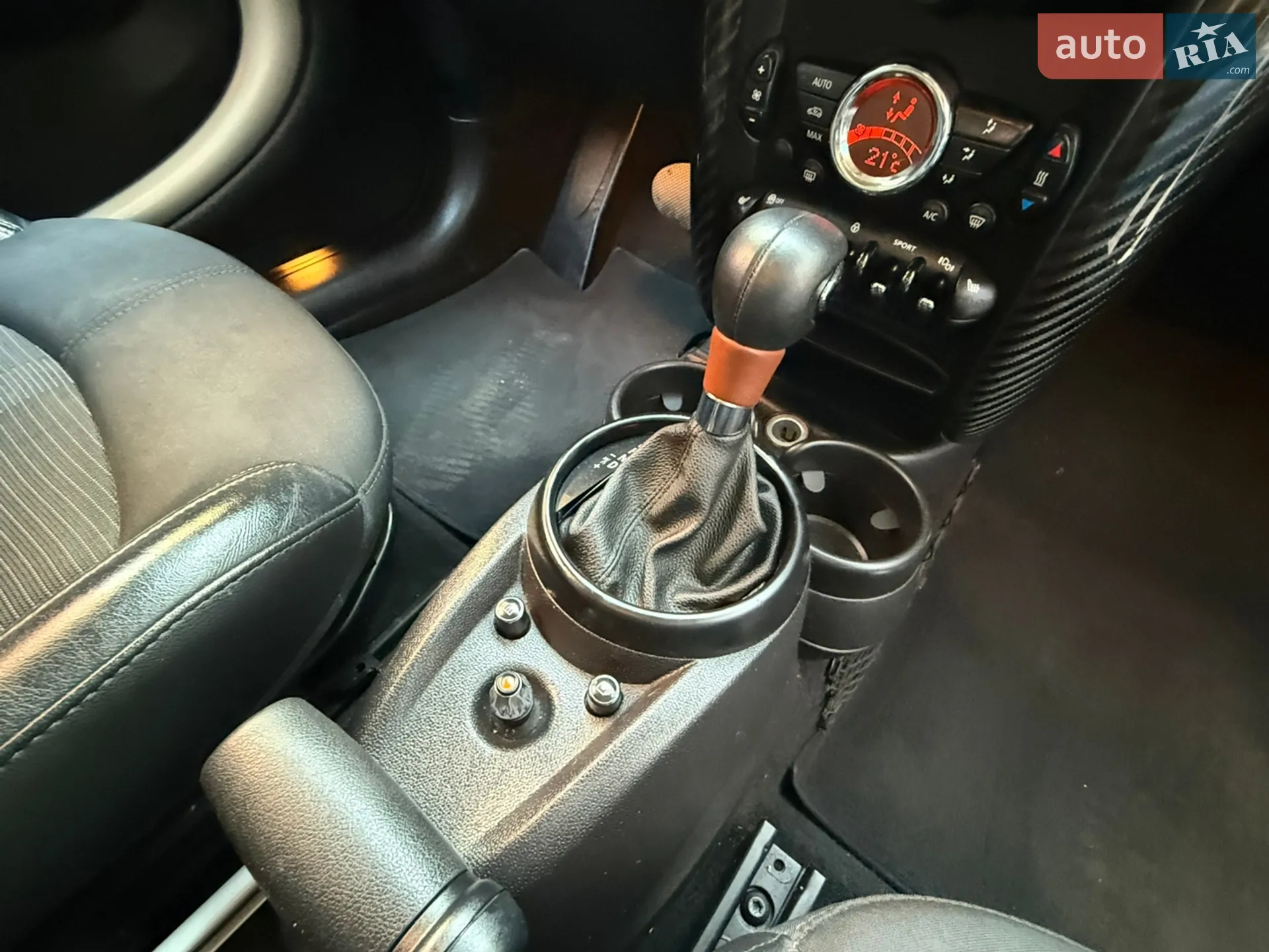 2013 MINI Cooper - мініатюра 93