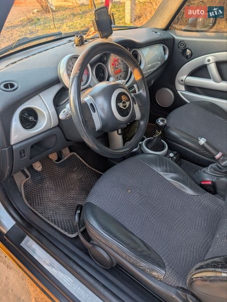 Хэтчбек MINI Cooper 2003 в Днепре