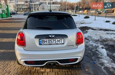 Хэтчбек MINI Cooper 2015 в Киеве