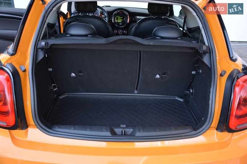 Хэтчбек MINI Cooper 2016 в Киеве