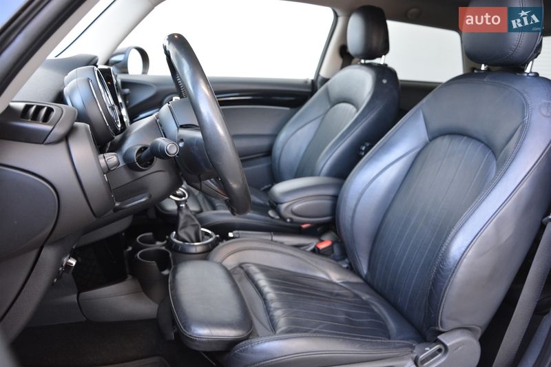 Хэтчбек MINI Cooper 2016 в Киеве
