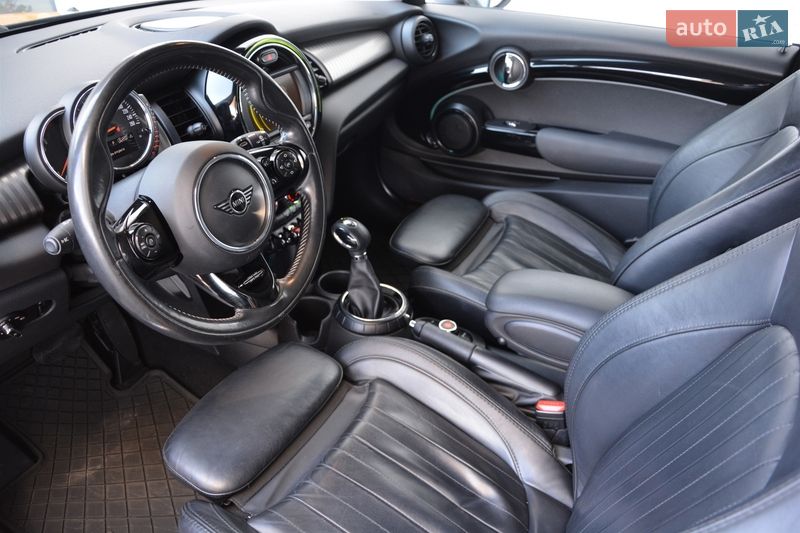 Хэтчбек MINI Cooper 2016 в Киеве