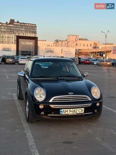 Хетчбек MINI Cooper 2004 в Житомирі