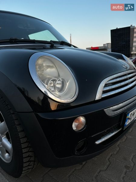 Хетчбек MINI Cooper 2004 в Житомирі