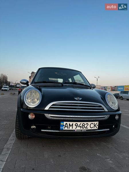 Хетчбек MINI Cooper 2004 в Житомирі