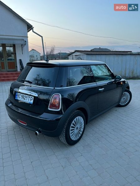 Хэтчбек MINI Cooper 2009 в Николаеве фото 5 Хэтчбек MINI Cooper 2009 в Николаеве