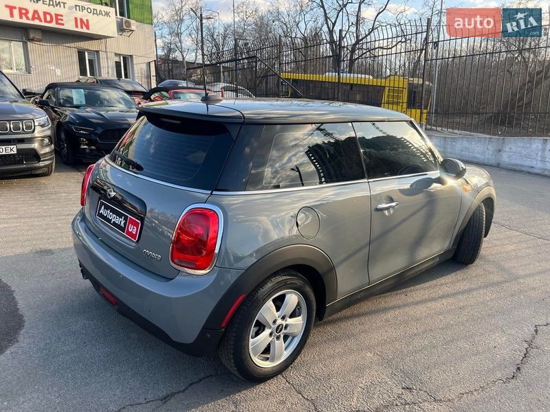 Хэтчбек MINI Cooper 2017 в Киеве