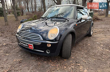Хэтчбек MINI Cooper 2006 в Киеве
