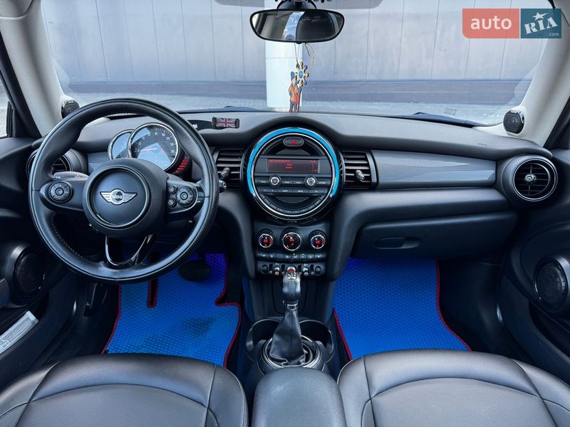 Хэтчбек MINI Cooper 2015 в Киеве