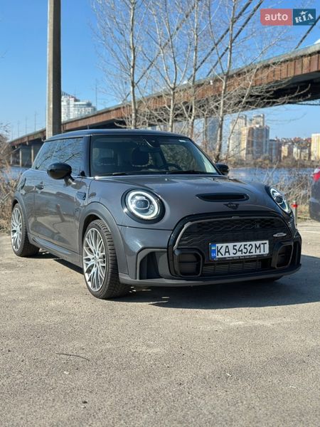 Хэтчбек MINI Cooper 2019 в Киеве