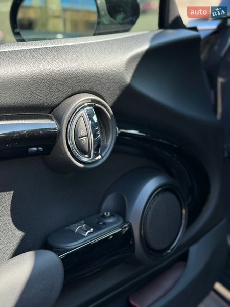 Хэтчбек MINI Cooper 2019 в Киеве