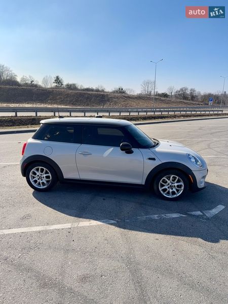 Хэтчбек MINI Cooper 2016 в Полтаве