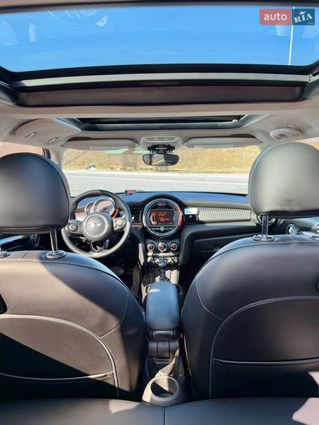 Хэтчбек MINI Cooper 2016 в Полтаве