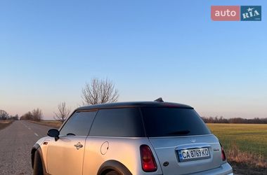 Хетчбек MINI Cooper 2003 в Богуславі