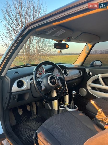 Хетчбек MINI Cooper 2003 в Богуславі