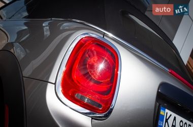 Хэтчбек MINI Cooper 2016 в Киеве