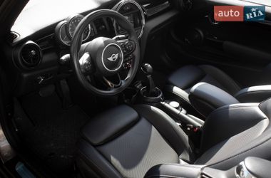Хэтчбек MINI Cooper 2016 в Киеве