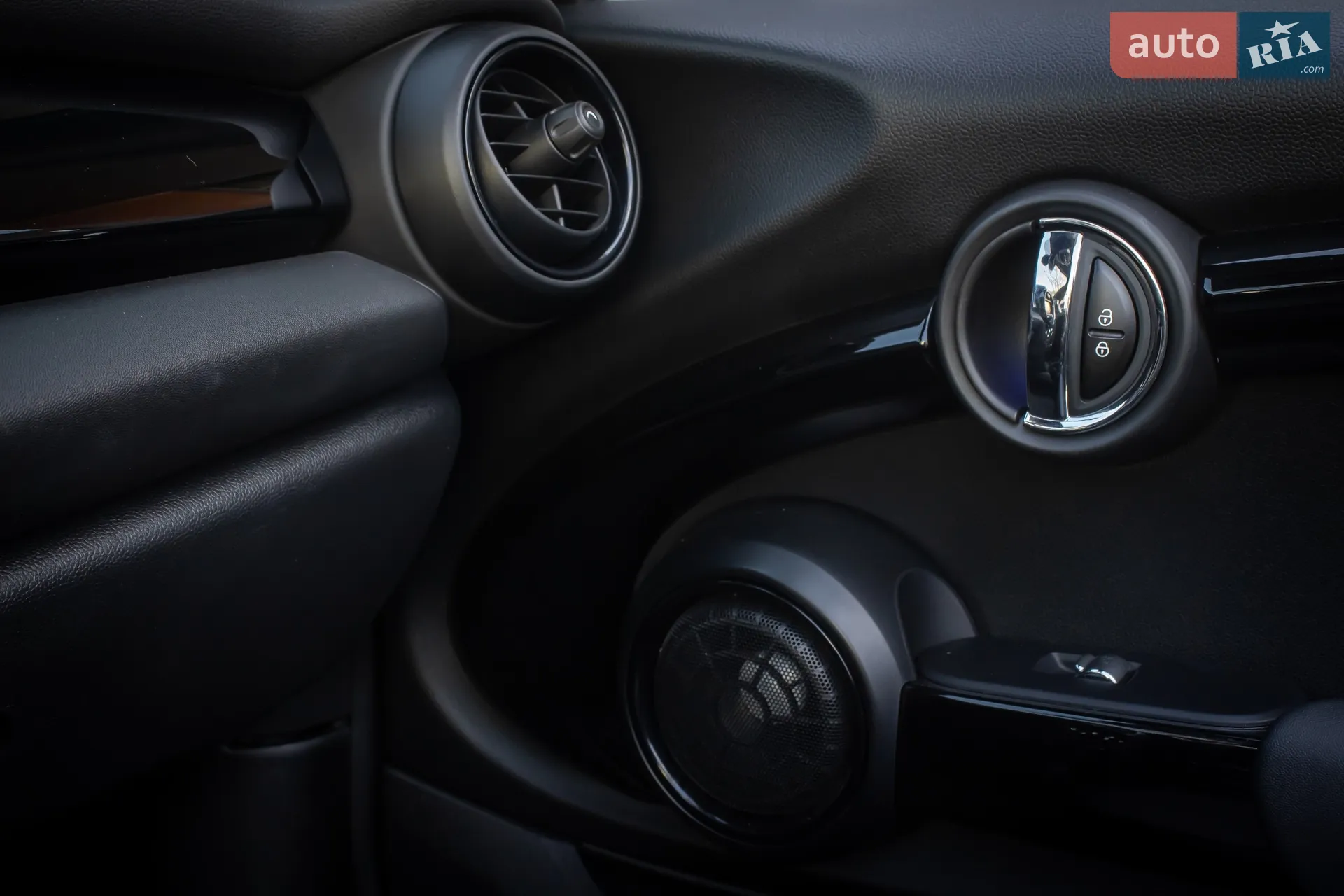 2016 MINI Cooper - мініатюра 29