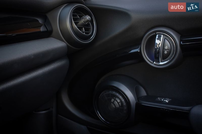 Хэтчбек MINI Cooper 2016 в Киеве