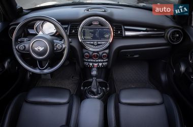 Хетчбек MINI Cooper 2016 в Києві фото 17 Хетчбек MINI Cooper 2016 в Києві