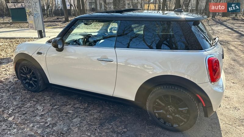 Хетчбек MINI Cooper 2016 в Львові