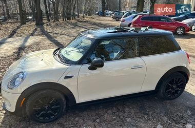Хетчбек MINI Cooper 2016 в Львові