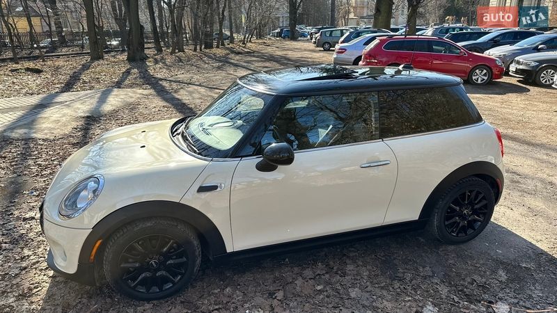 Хетчбек MINI Cooper 2016 в Львові