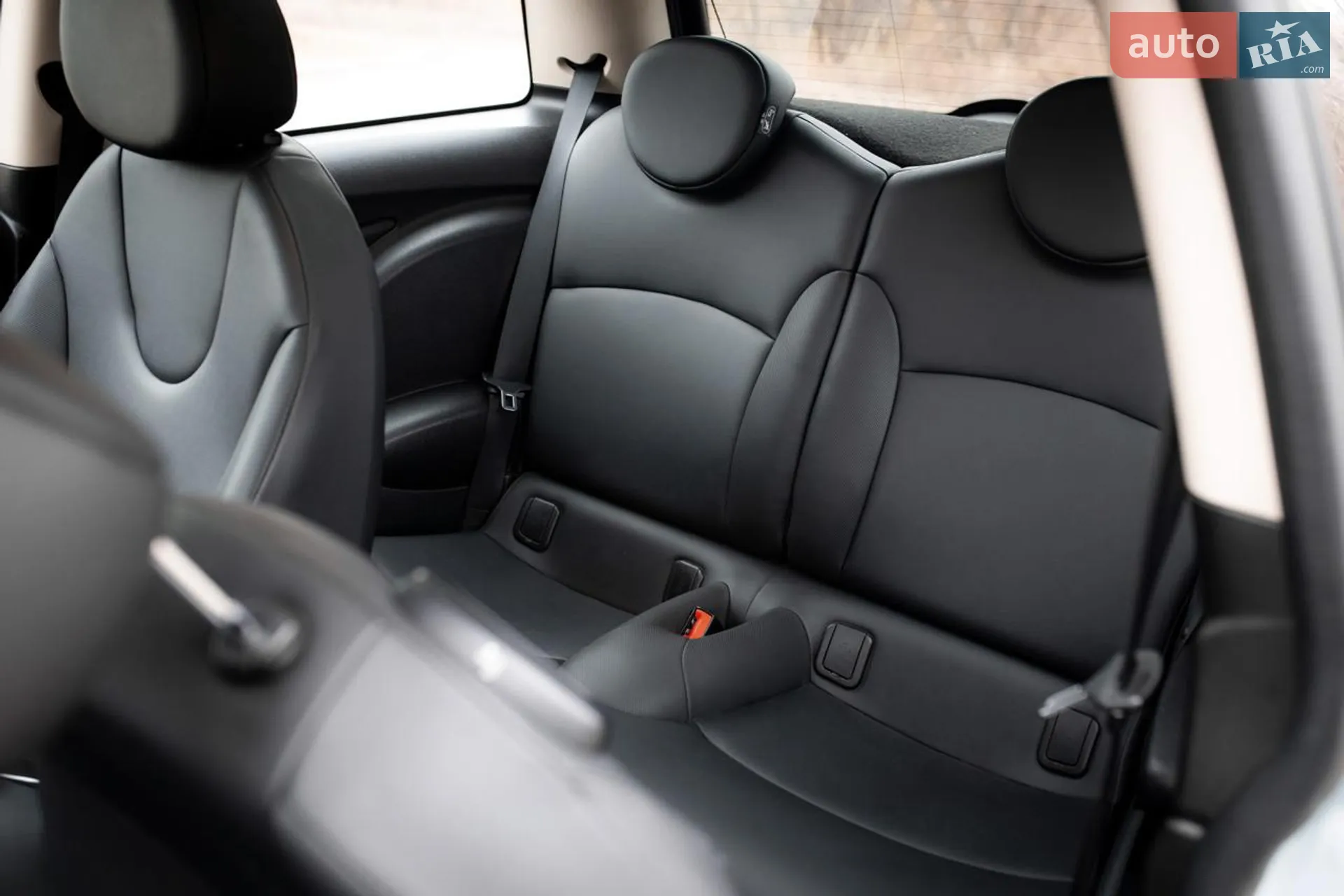 2013 MINI Cooper - мініатюра 8