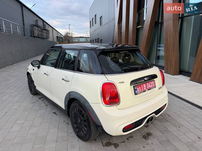 Хэтчбек MINI Cooper 2015 в Луцке