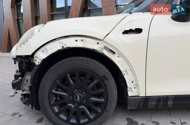 Хэтчбек MINI Cooper 2015 в Луцке