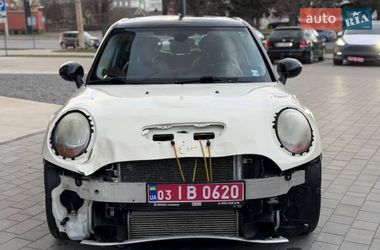 Хэтчбек MINI Cooper 2015 в Луцке