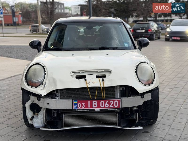 Хэтчбек MINI Cooper 2015 в Луцке