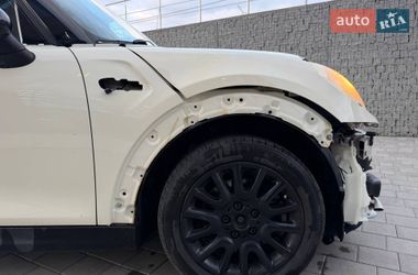 Хэтчбек MINI Cooper 2015 в Луцке
