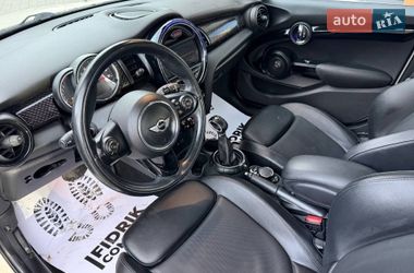 Хэтчбек MINI Cooper 2015 в Луцке