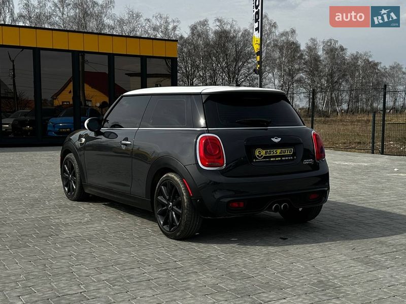 Хэтчбек MINI Cooper 2018 в Ивано-Франковске