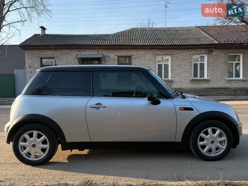 Хэтчбек MINI Cooper 2002 в Житомире