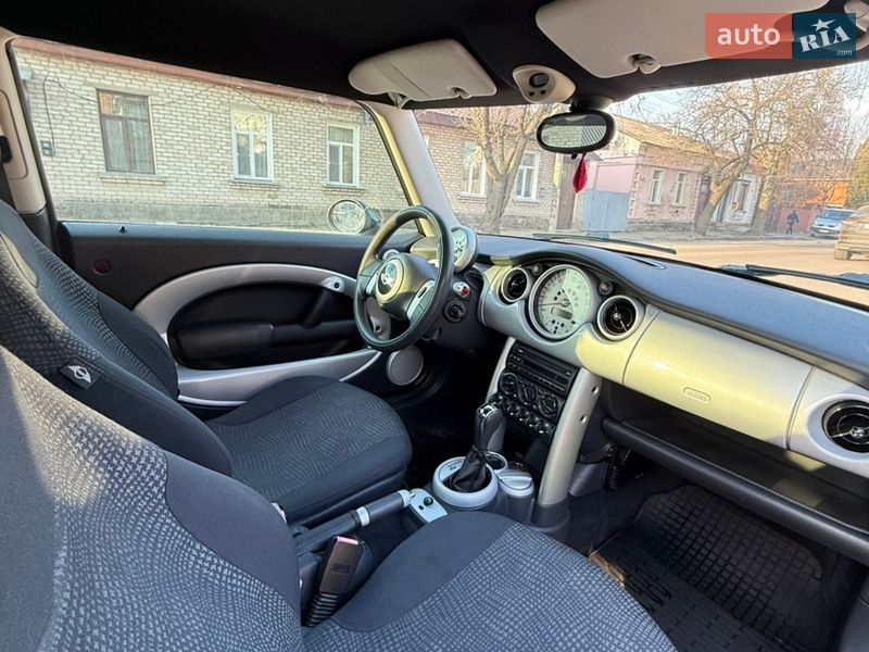 Хэтчбек MINI Cooper 2002 в Житомире