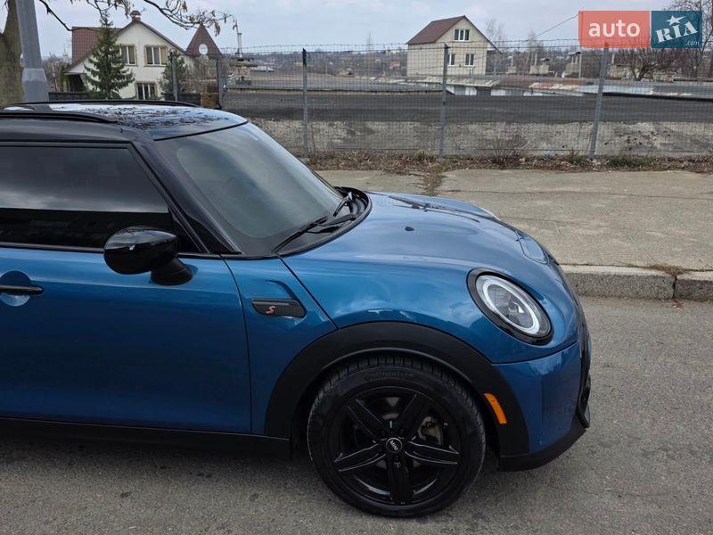 Хетчбек MINI Cooper 2023 в Южноукраїнську