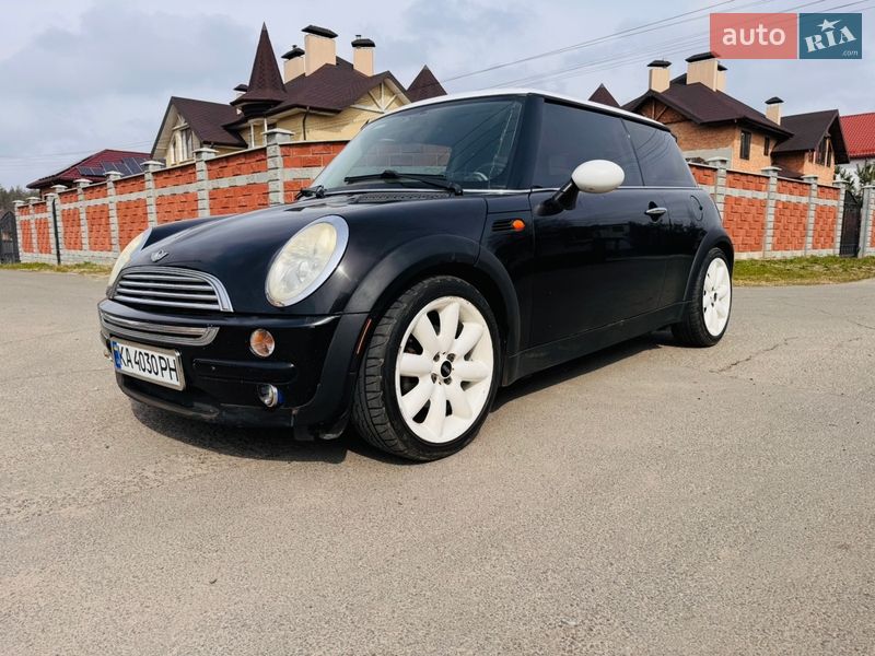 Хэтчбек MINI Cooper 2003 в Киеве