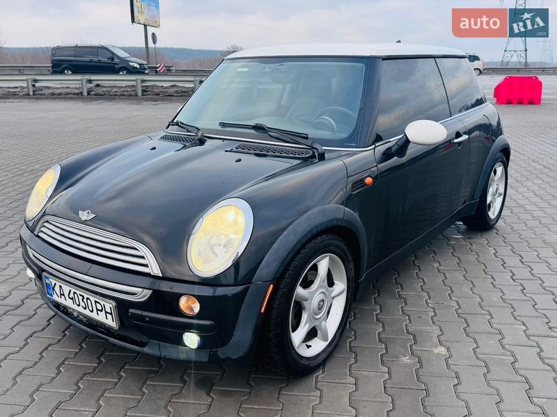 Хэтчбек MINI Cooper 2003 в Киеве