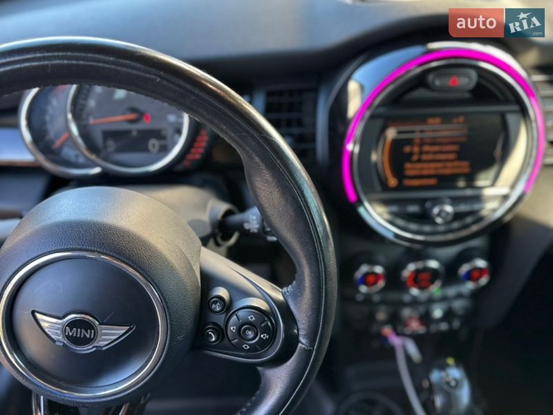 Хетчбек MINI Cooper 2015 в Рівному фото 15 Хетчбек MINI Cooper 2015 в Рівному