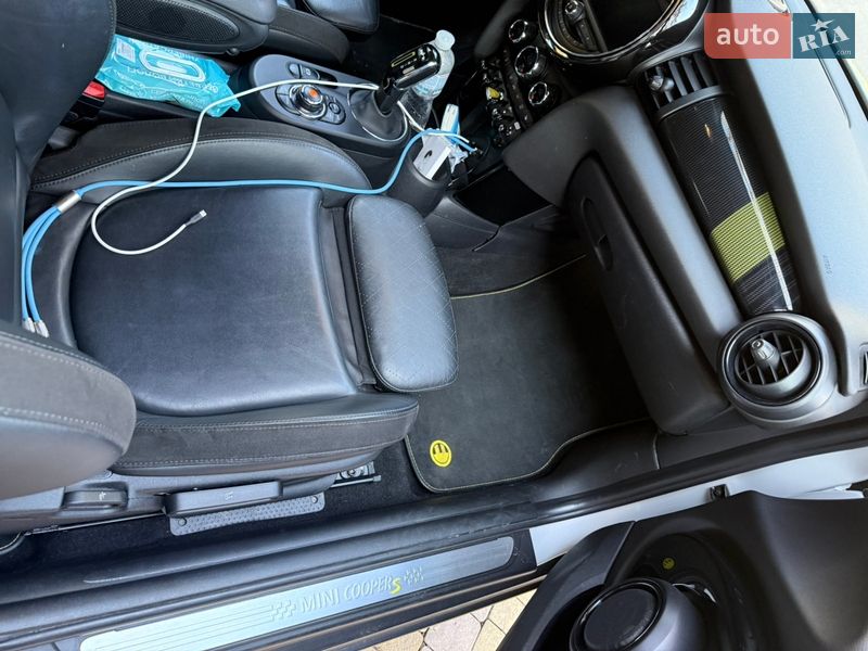 Хэтчбек MINI Cooper 2020 в Киеве