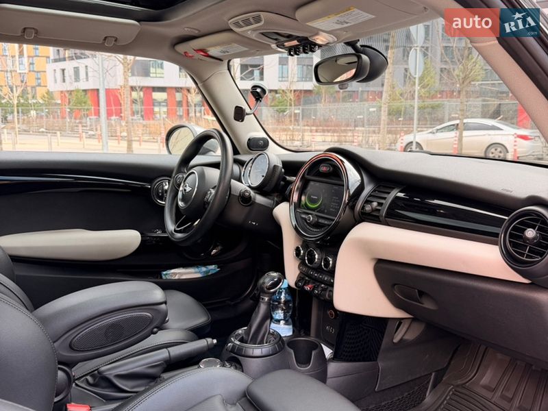 Хэтчбек MINI Cooper 2017 в Киеве