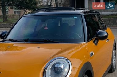Хетчбек MINI Cooper 2016 в Новій Водолагі