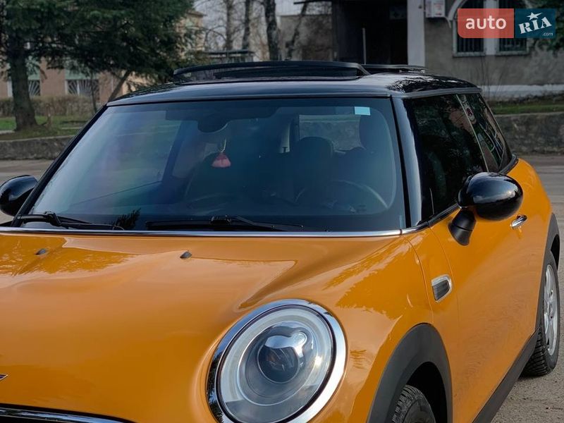 Хетчбек MINI Cooper 2016 в Новій Водолагі