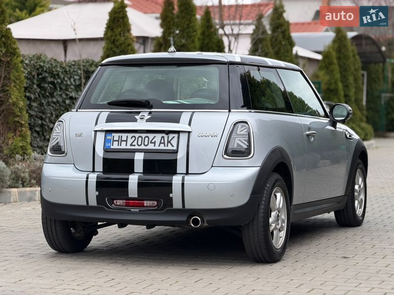 Хэтчбек MINI Cooper 2010 в Одессе