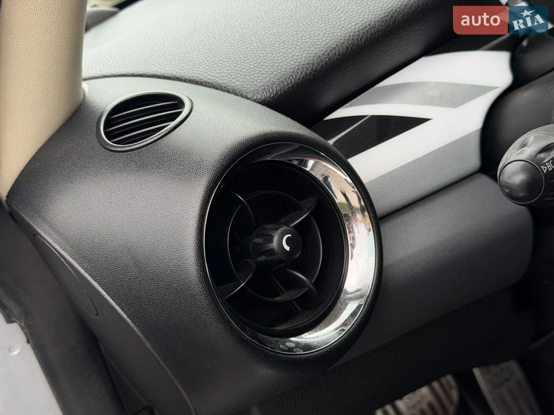 2010 MINI Cooper - мініатюра 33