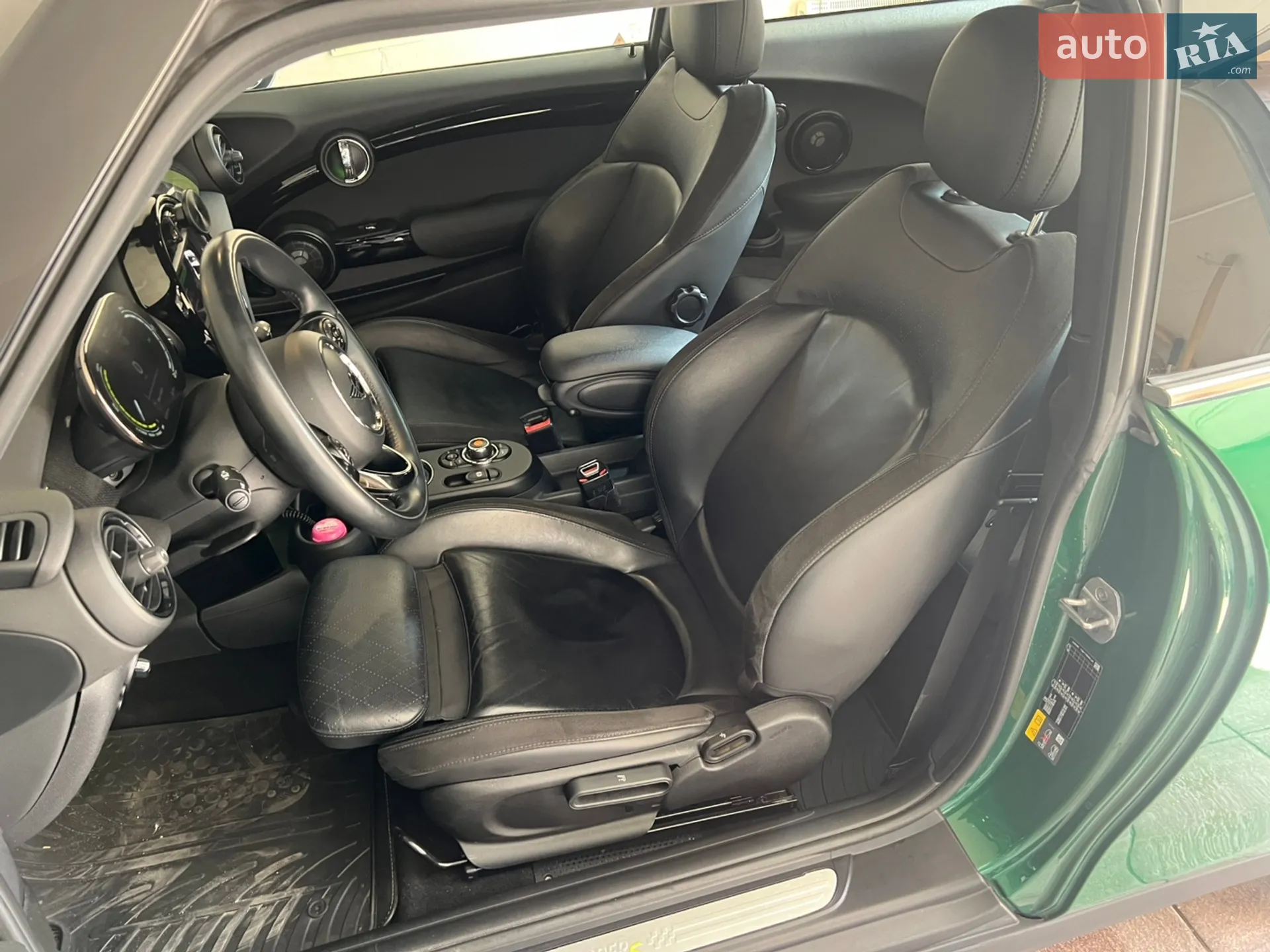 2020 MINI Cooper - мініатюра 22