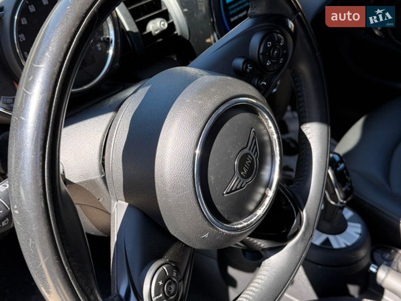Хэтчбек MINI Cooper 2019 в Виннице