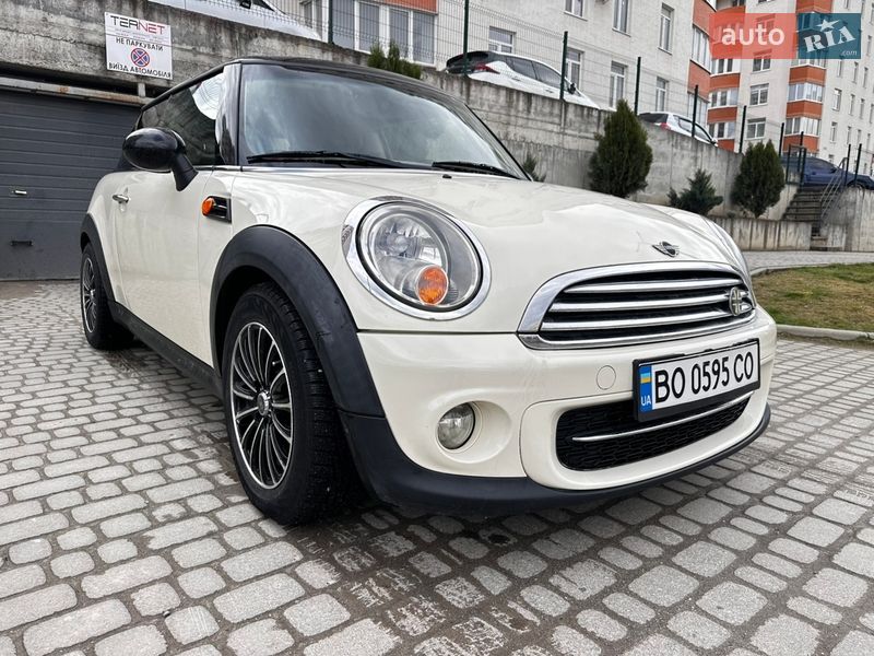 Хэтчбек MINI Cooper 2012 в Тернополе
